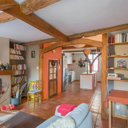 Cute And Cozy Town-house Of 130m2 In * Avignon
